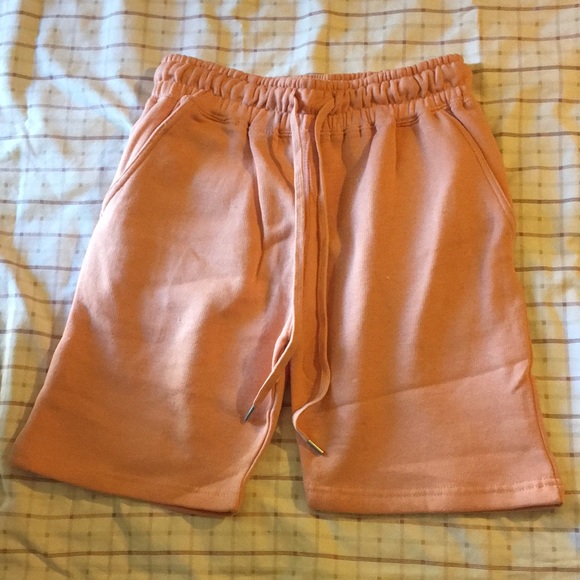 NWOT Blank Knights 2 piece short set - Picture 2 of 2
